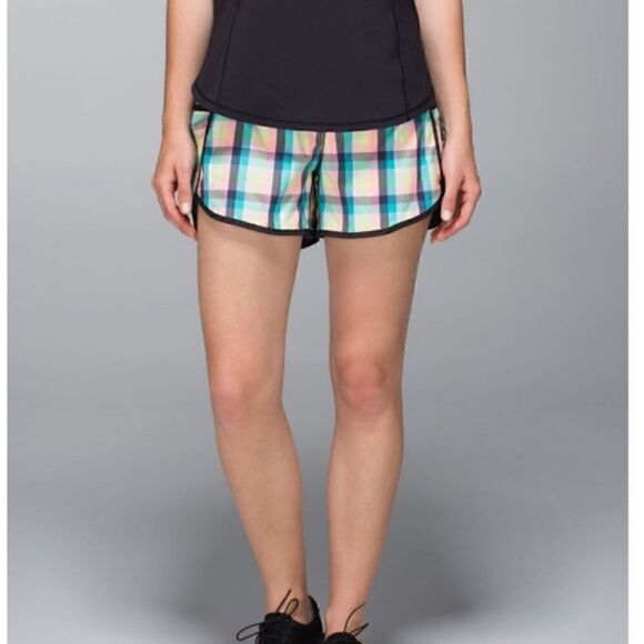 Lululemon Checkered Speed Shorts 8 - Picture 1 of 6